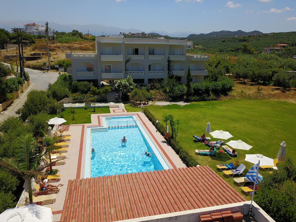 Merabello Apartments Agia Marina  Exterior photo