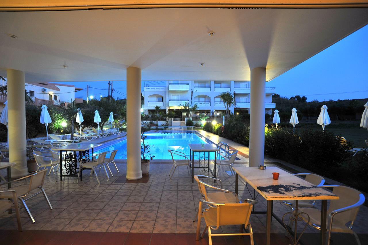 Merabello Apartments Agia Marina  Exterior photo